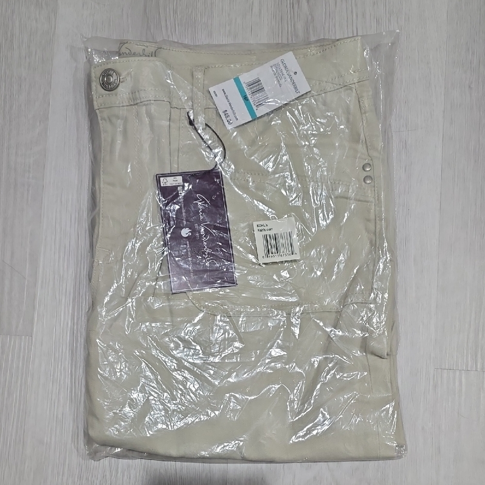 Gloria Vanderbilt Amanda Bermuda Shorts